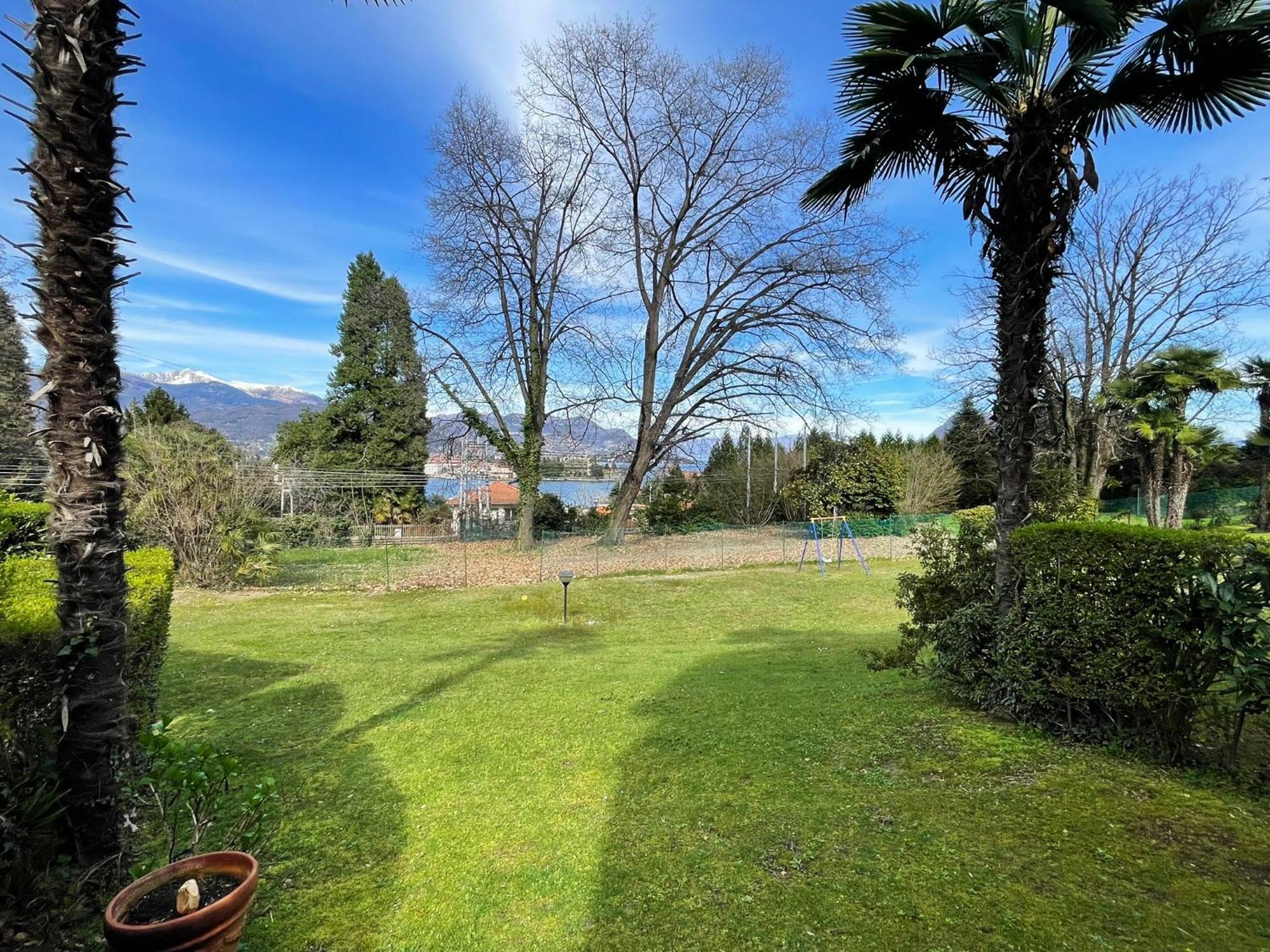 Lovingstresa3 Giardino Del Lago Zewnętrze zdjęcie